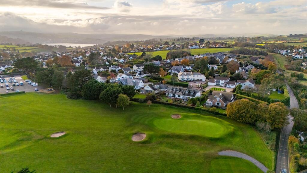 A34 - 3 Brakeridge Close - 251106.jpg