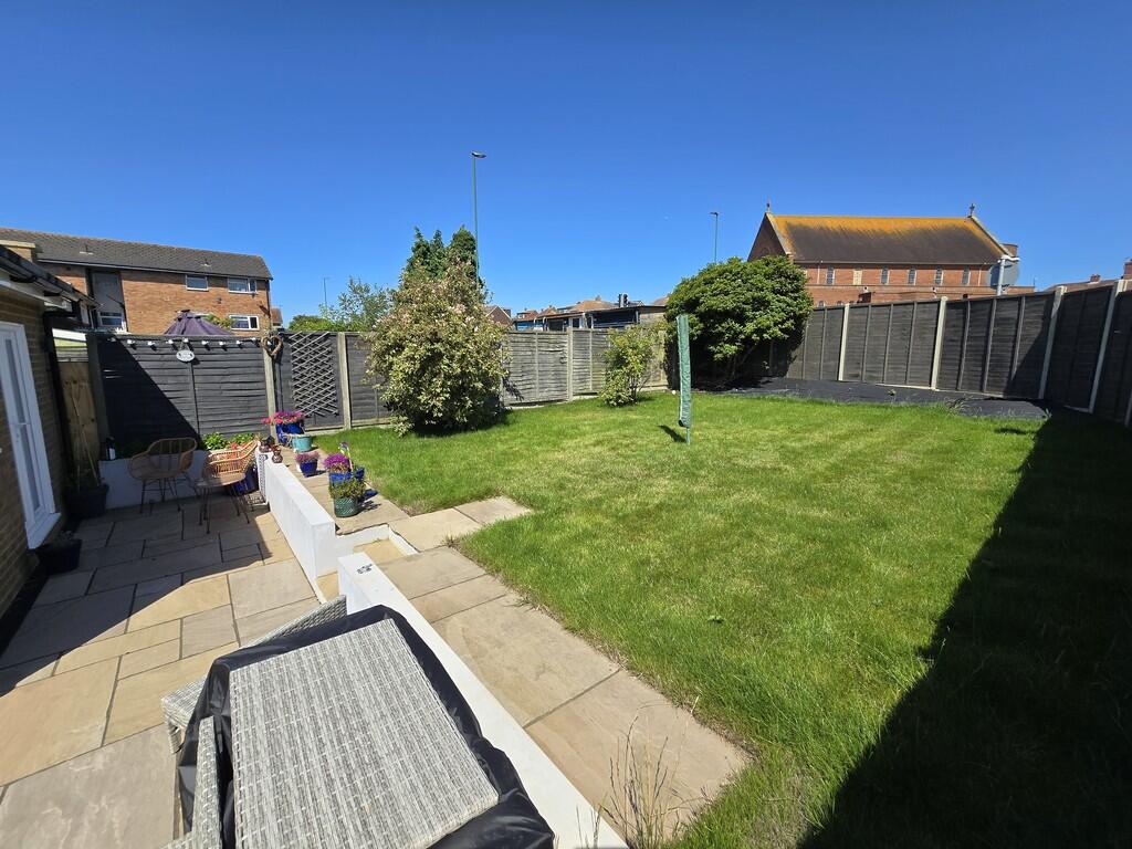 GARDEN 3