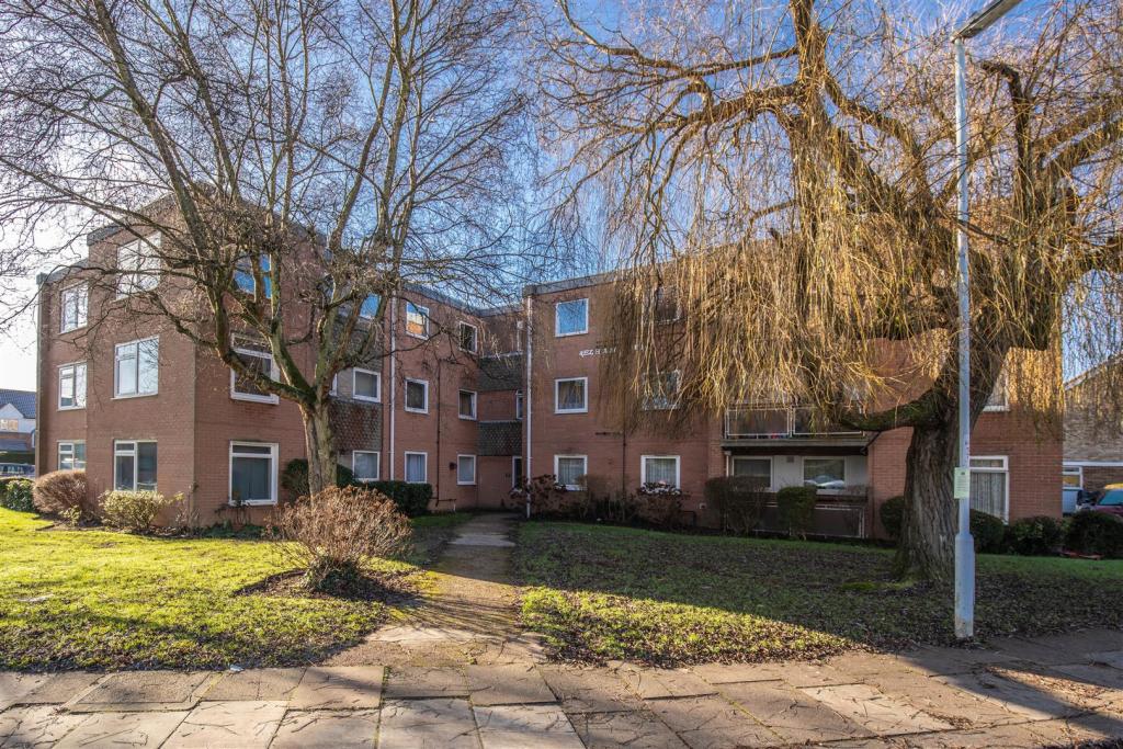 11 Pelham Court-6.jpg