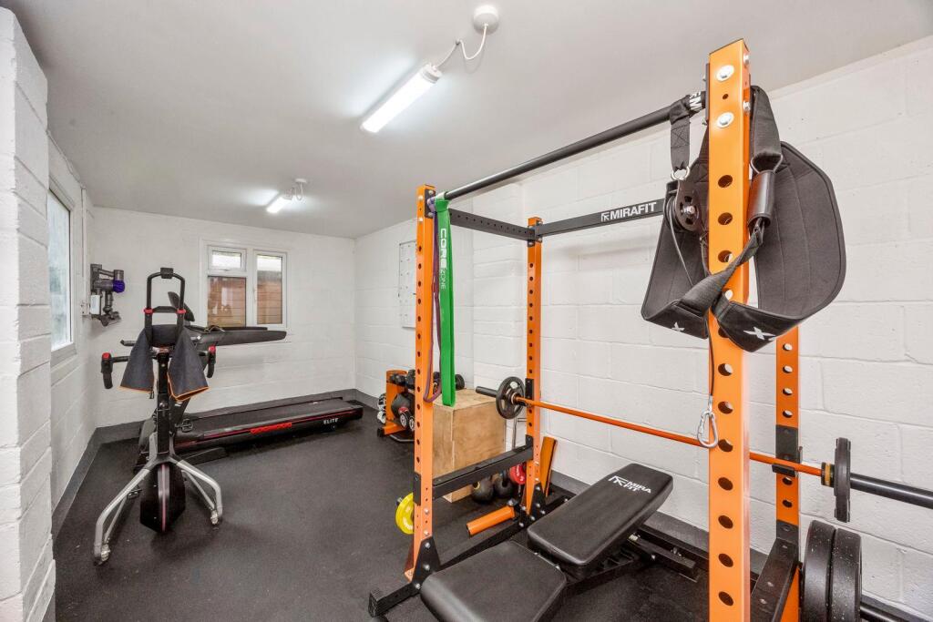 Nevill Avenue 139 GARAGE.jpeg