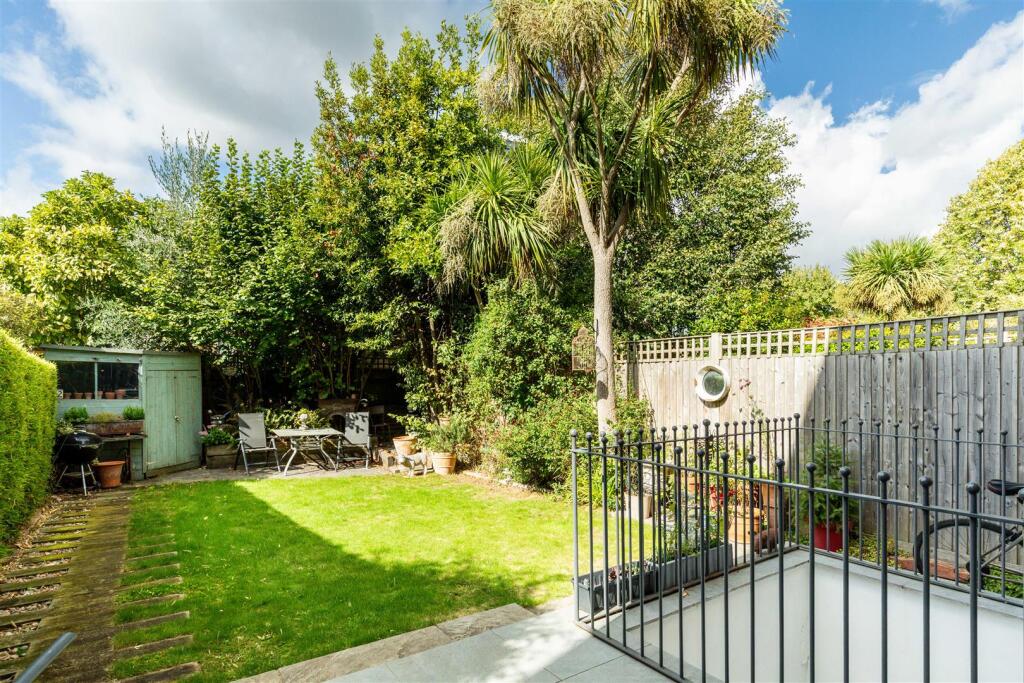 Airedale Avenue-49.jpg