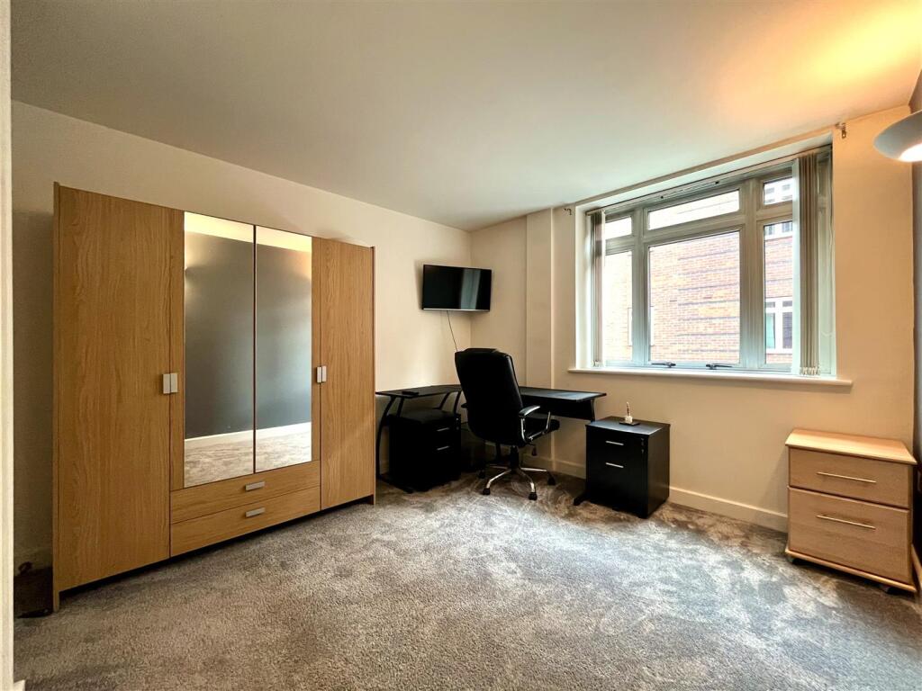 Bedroom 2 Aspect 2