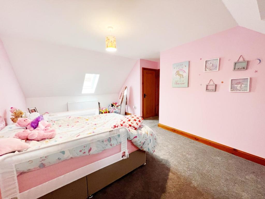 Bedroom 3 pic 4.jpg
