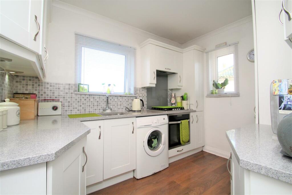 Kitchen.JPG