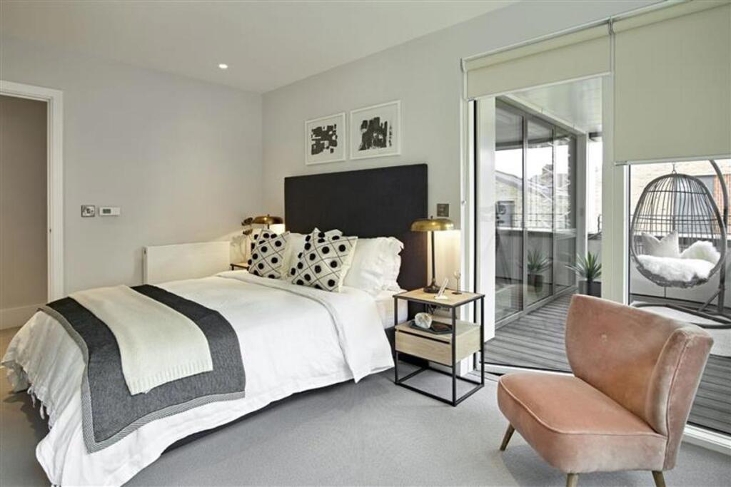 0E4646e9 E116 4Ef9 A671 B24edc1f04b4