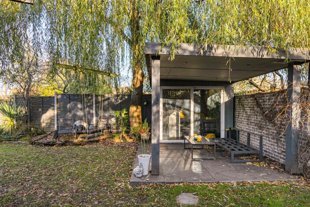 Bar &amp; Terrace.jpg