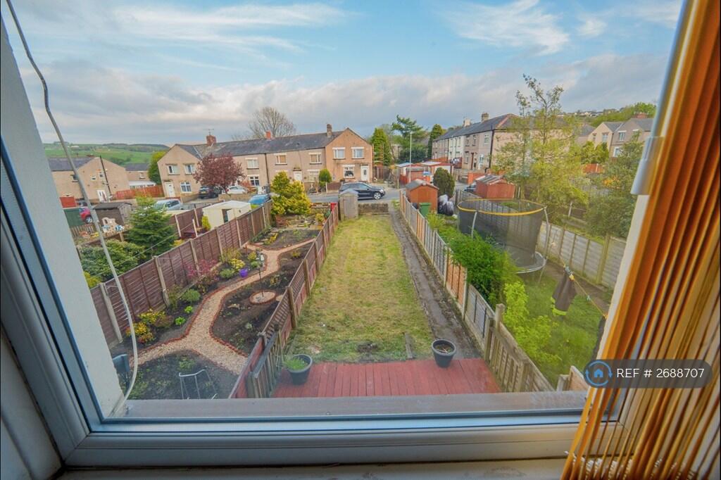 Bedroom 1 Garden View