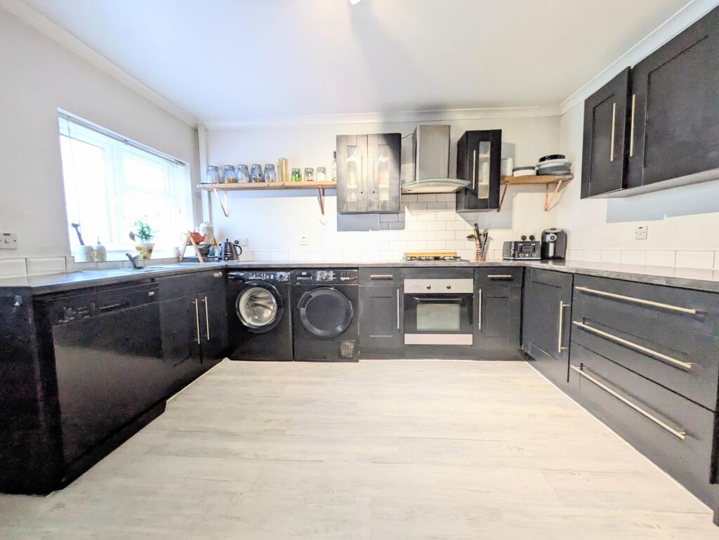 PXL_20250130_121342836.MP~2