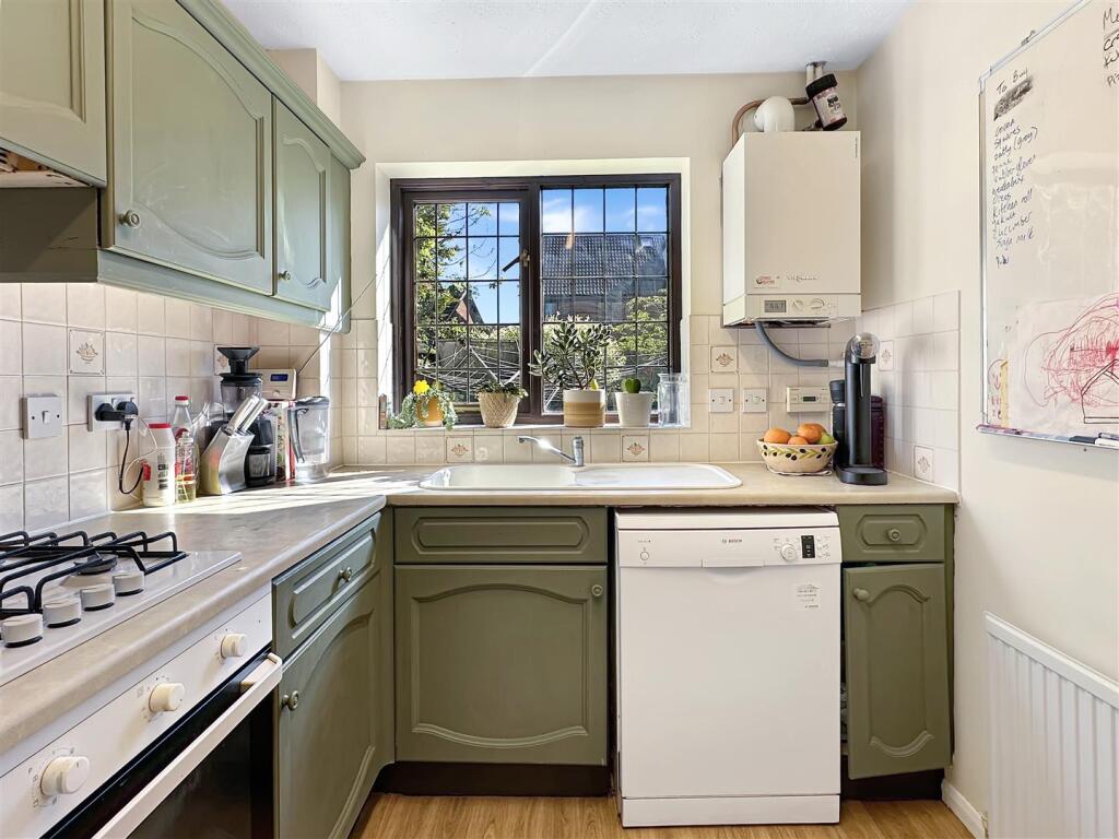 Kitchen (2)