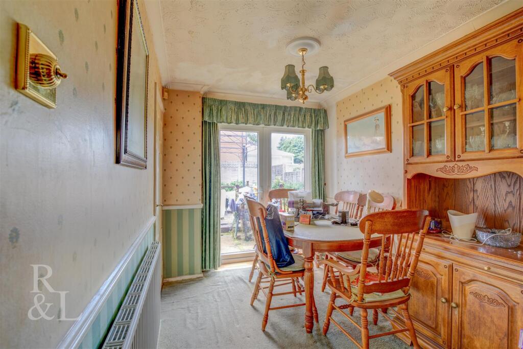 14 Carshalton Grove (9).jpg