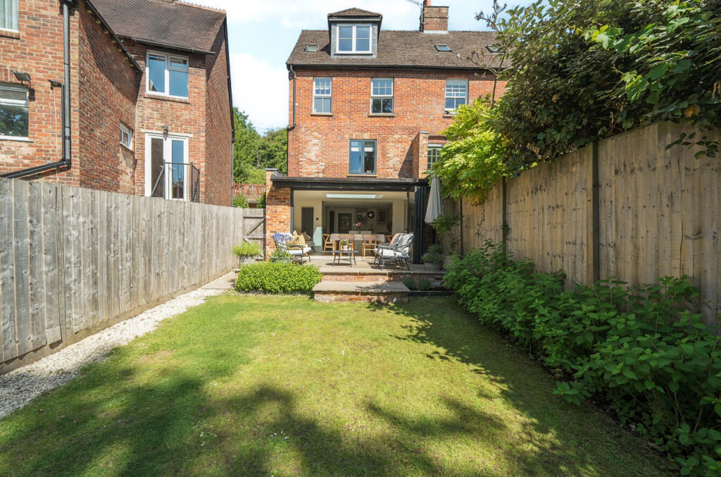 1311460-5-6852d54...