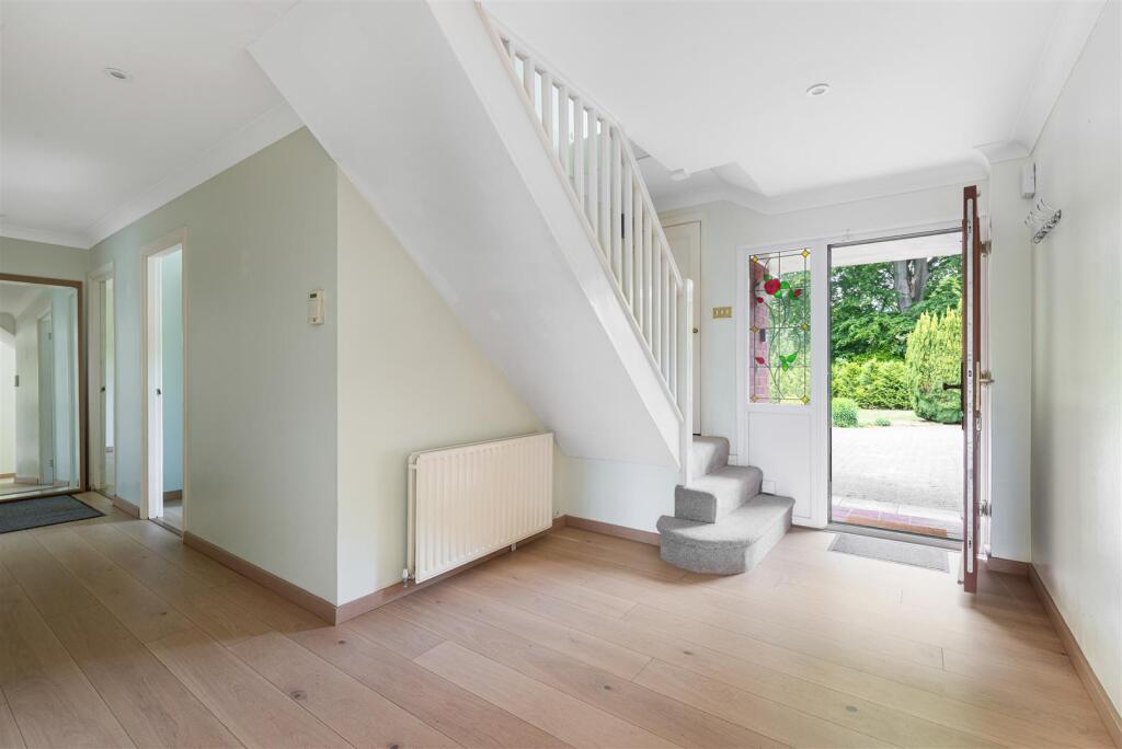 Bonners, Mark Way, GU7 2BW-30.jpg