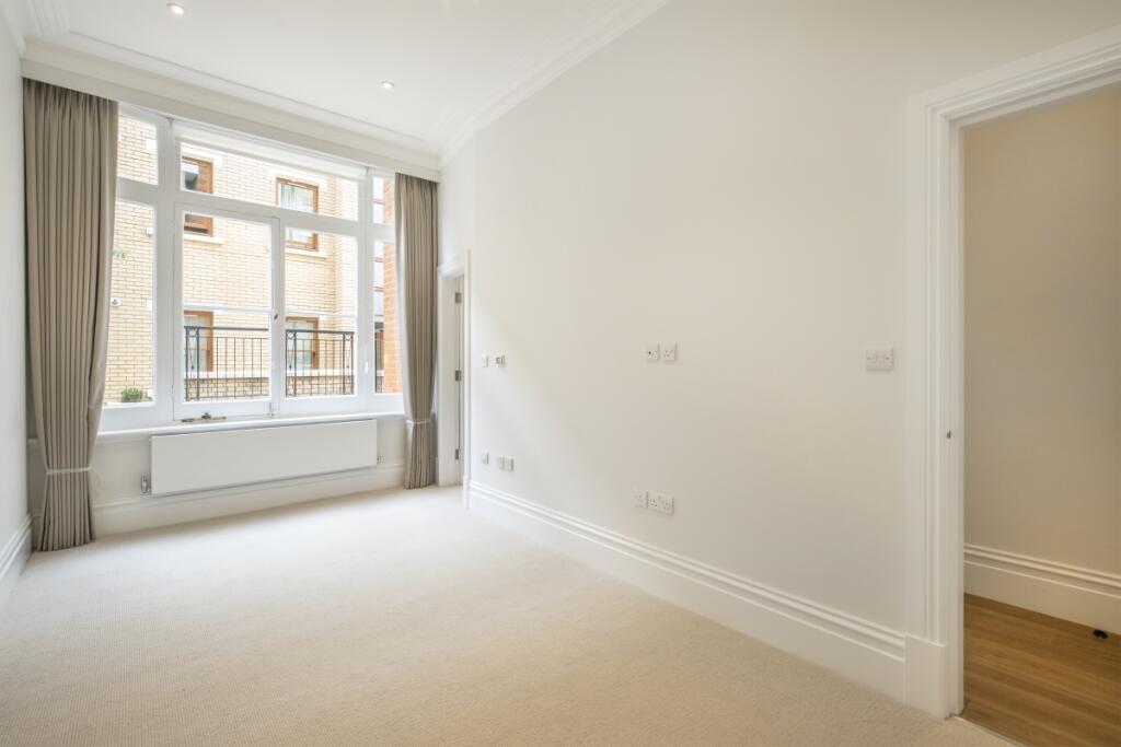 Frederick Court 4...