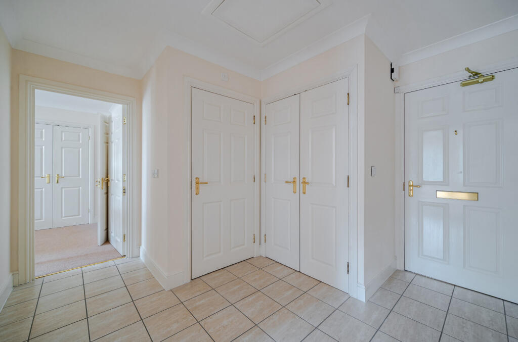 1358560-12-68da83...