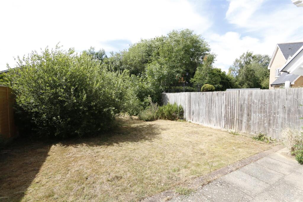 50 Heronslee, Shefford (12).JPG