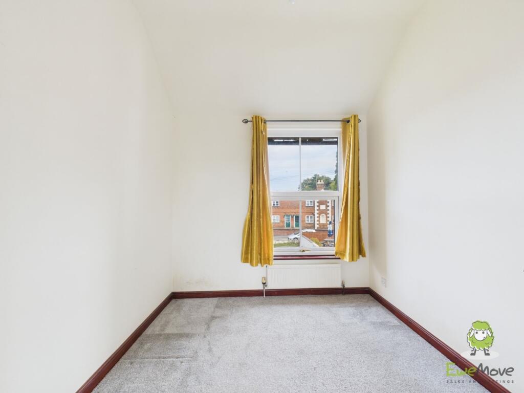 Bedroom 2 - Charlotte Thomasson Ewemove Whitchurch