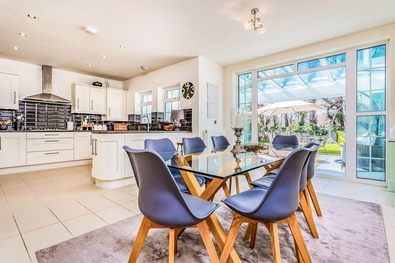Kitchen / Diner