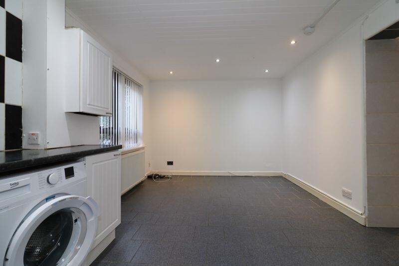 Lounge / Kitchen