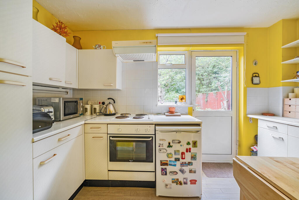 1334322-12-688cd2...