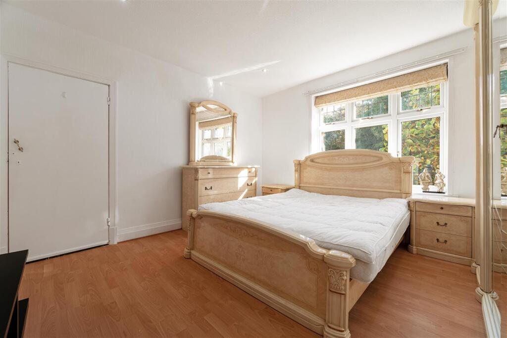 36 Kenilworth Road-217-HDR.jpg