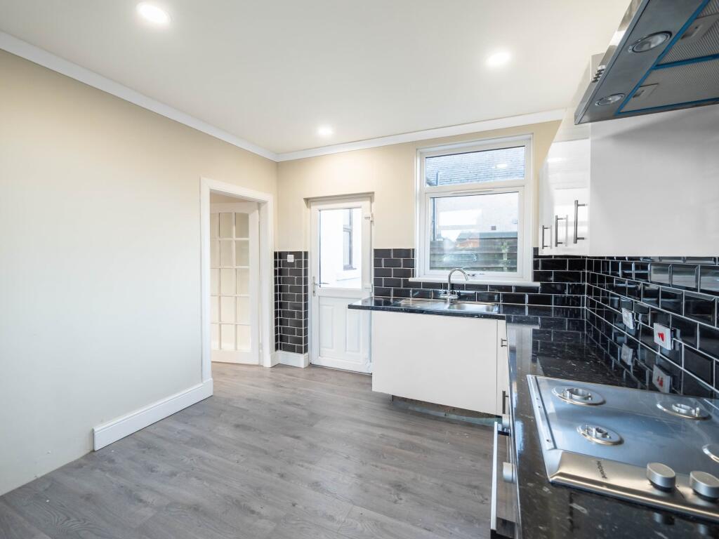 14 james street carn