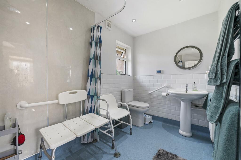 Downstairs Wet Room