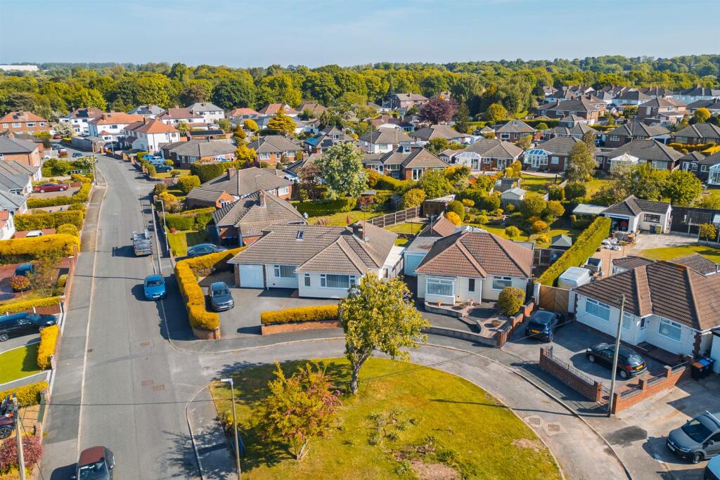 13 Waterford Dr-45.jpg