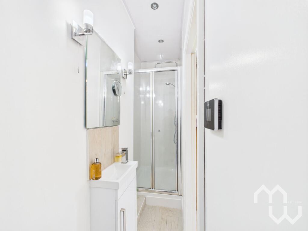Master En-suite