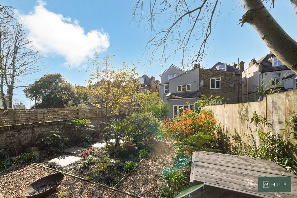 Flat A, 21 Park R...