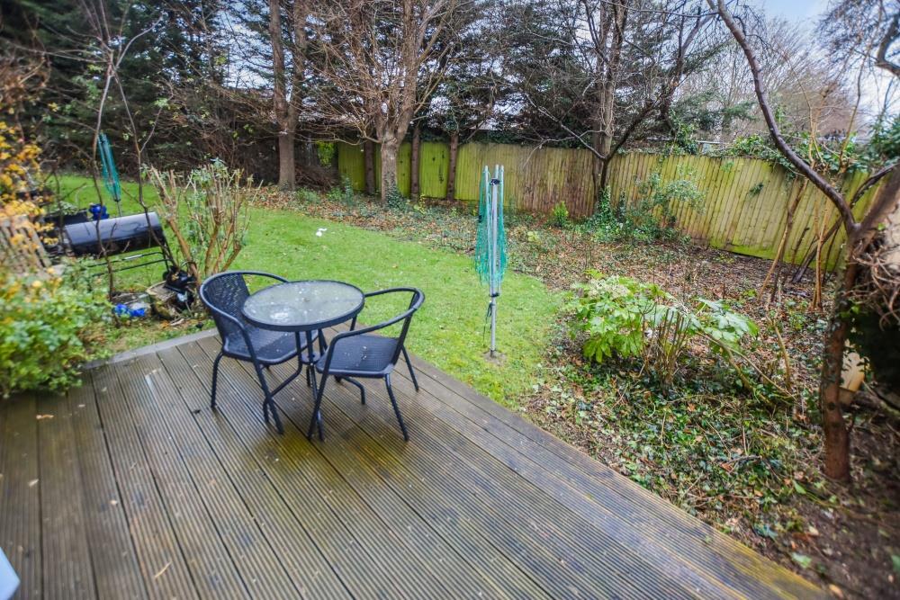 Ph1_4806740 - 800px.jpg