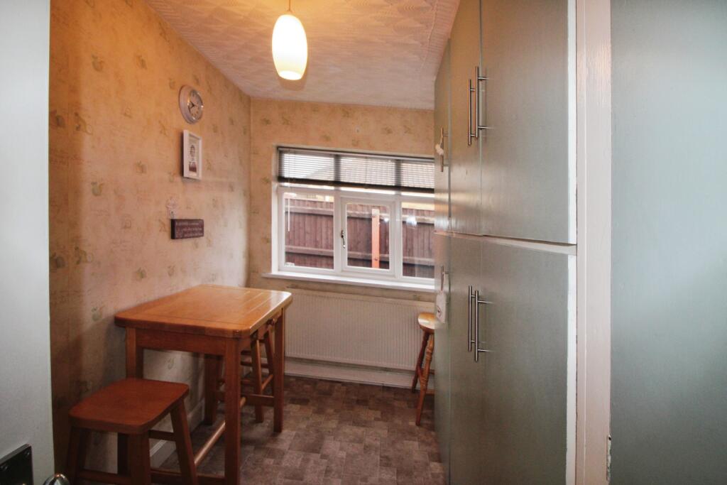Breakfast bar,.JPG