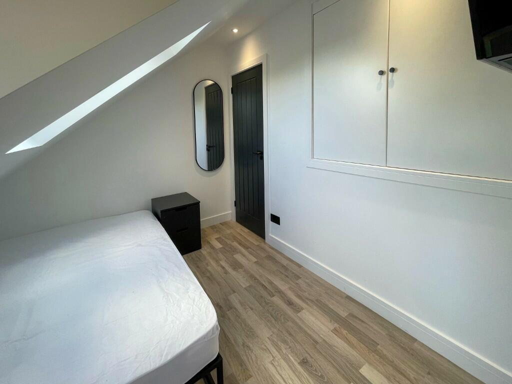 Room 7