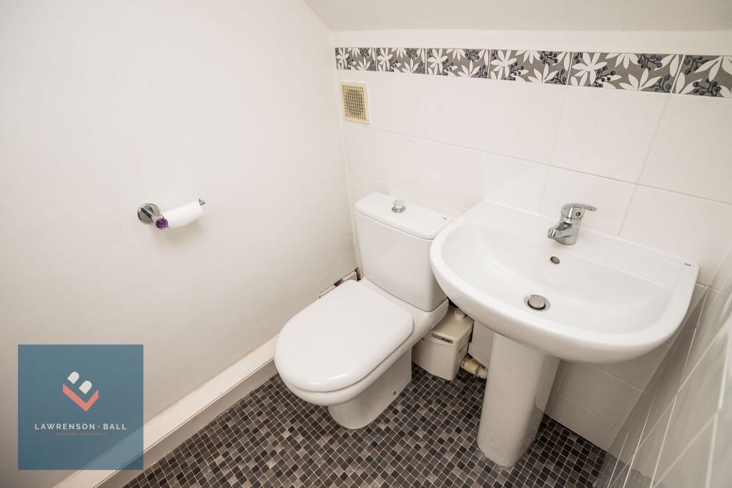 Annexe En-Suite Shower Room