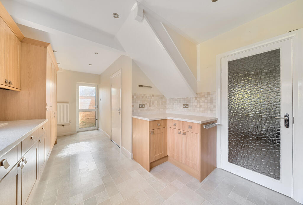 1300333-8-68374f6...