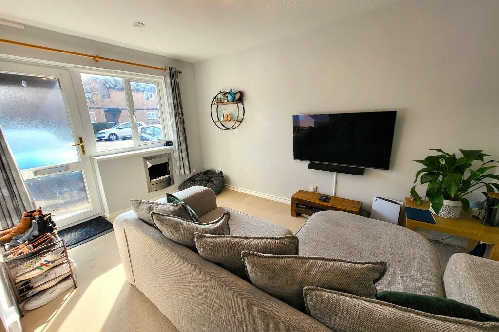 Living Room (2) 