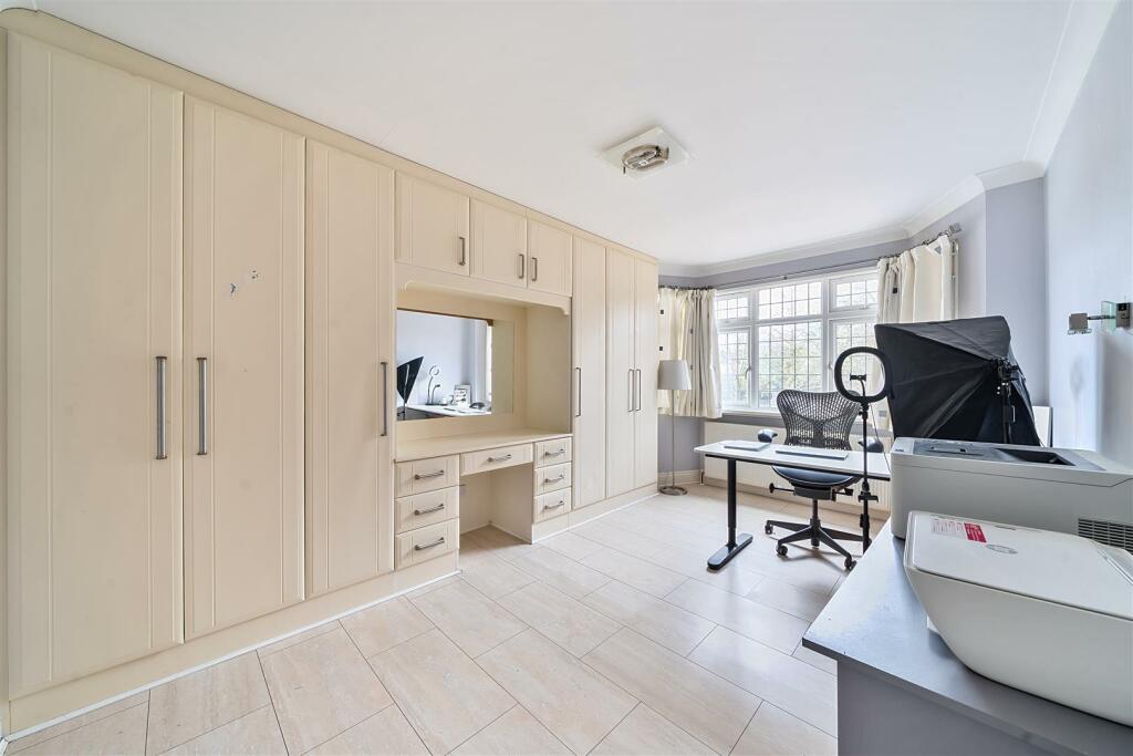 Bedroom 3.jpg