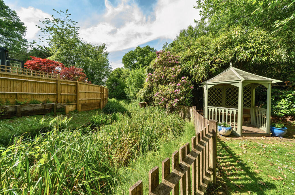 1300686-53-683b1b...