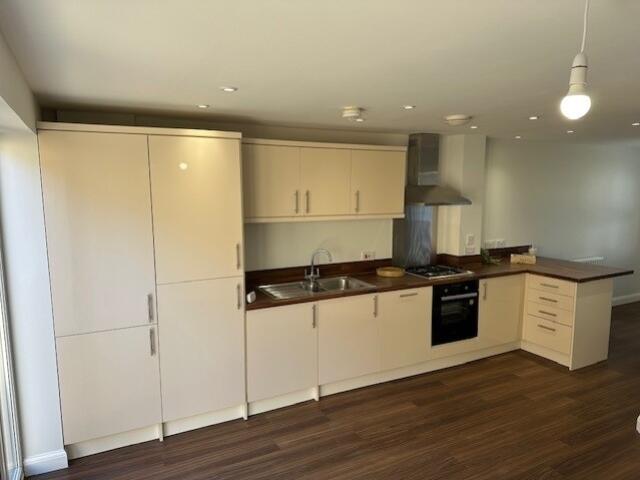 1 Underhay - kitchen888