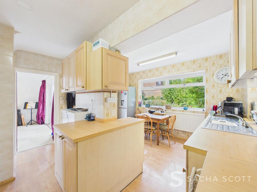 Kitchen / Breakfast Room