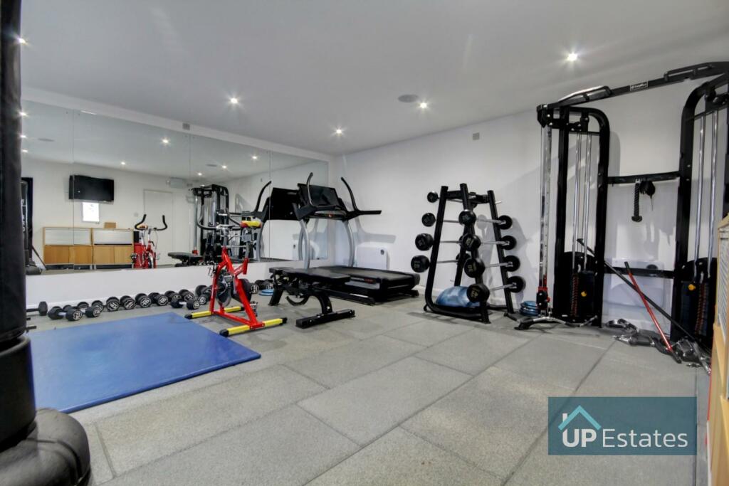 GYM