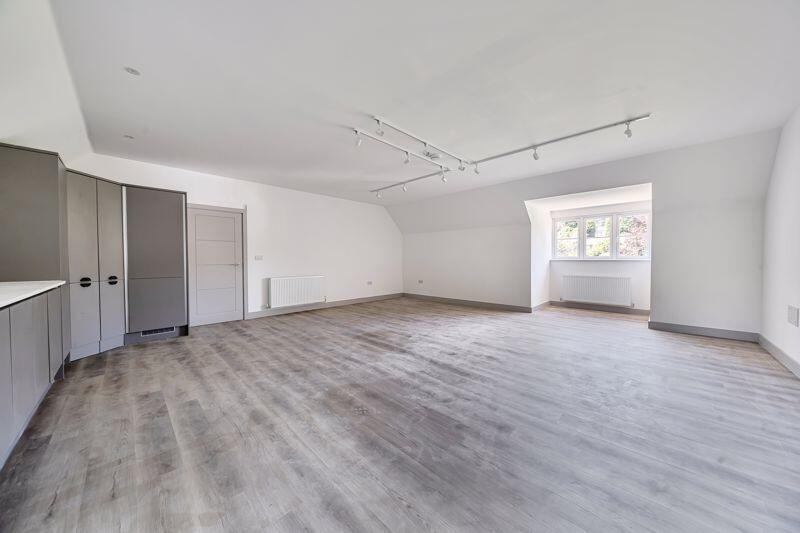 Living/dining room