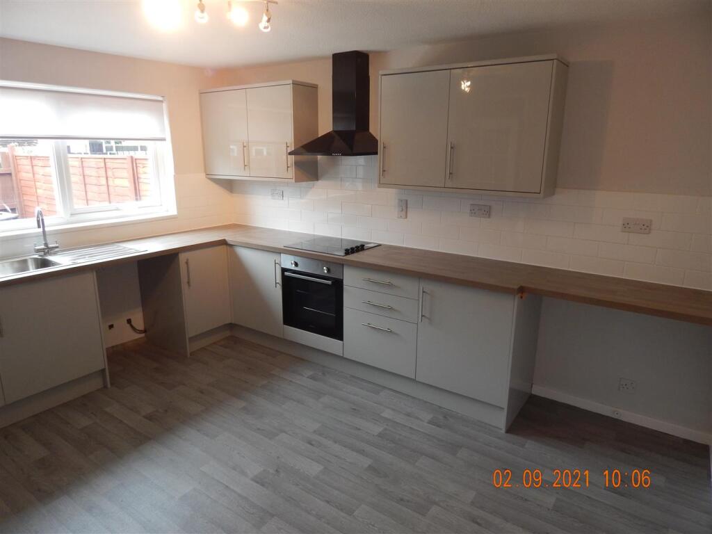 Modern Fitted Kitchen