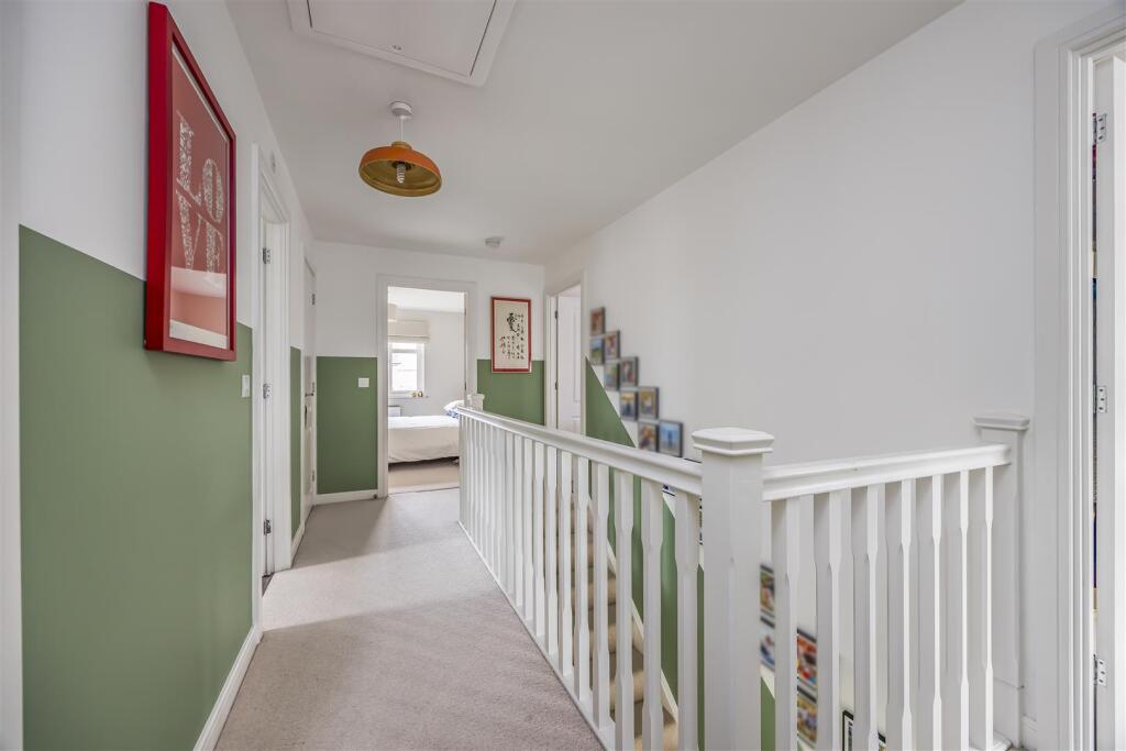 4 West Brook View, Emsworth-PorticoMarketing-SoldB