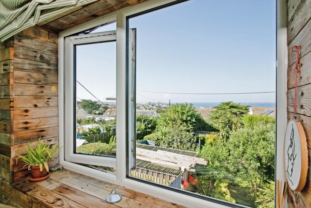 Bedroom Sea View