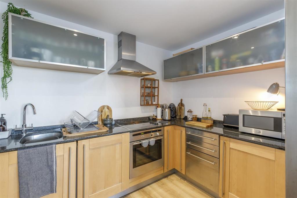AdelaideCrescent_LargeFiles_11.jpg
