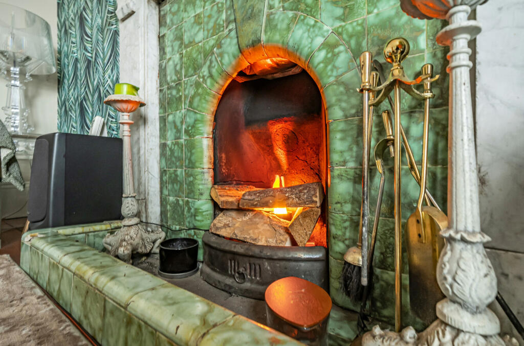Feature Fireplace
