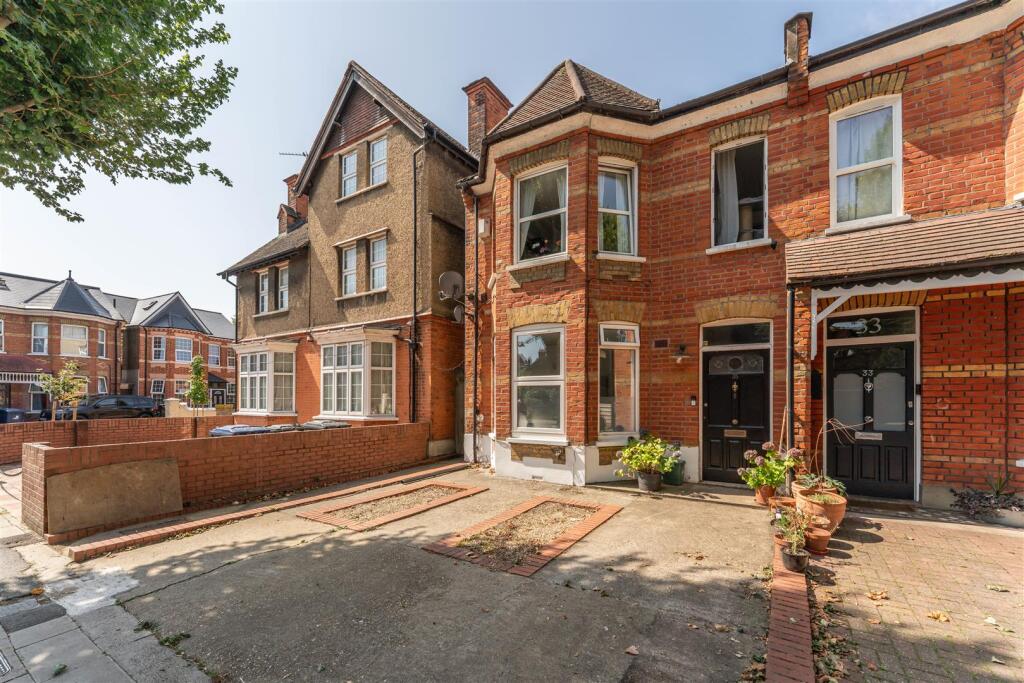 35 St James Avenue 2.jpg