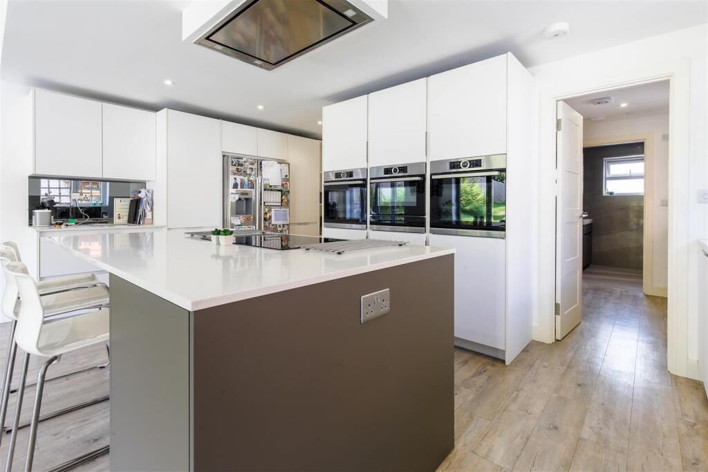 1458966901 - -29.jpg