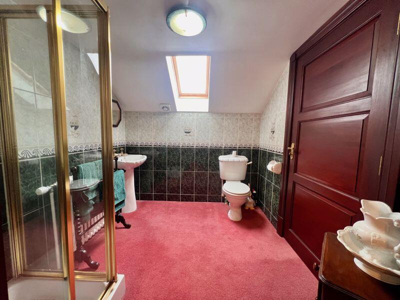 Upstairs Ensuite