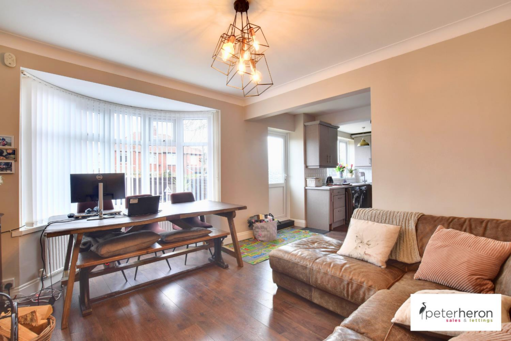 Open Plan Dining/Kitchen &amp; Family Area